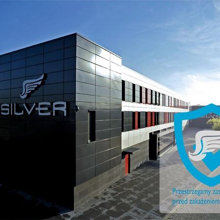 Silver Hotel&Gokart Center Szczecin Buitenkant foto